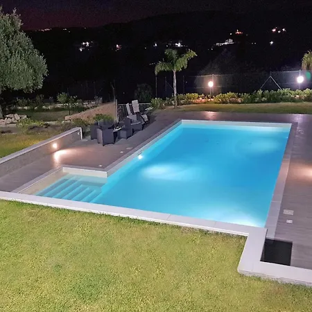 3 Bedroom Pet Friendly In
