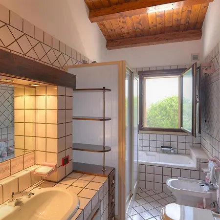 3 Bedroom Pet Friendly In * Solarino